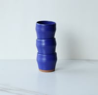 Image 4 of Cortado cup in Cobalt