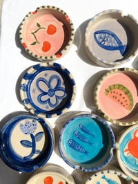 Image 3 of Summer Ashtrays for your Balcony 
