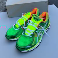 Image 4 of size us8.5 uk7.5 eu42 cm26.5