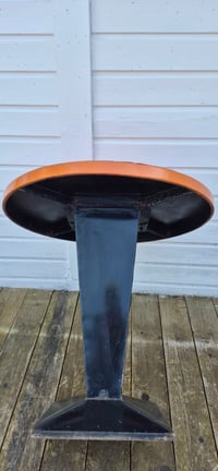 Image 2 of Table Tolix Kub ronde diam 80 en métal