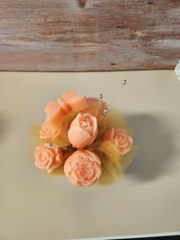 Image 1 of Small candle arrangement 