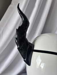 Image 3 of Black Glitter Tiefling Horns | M | 