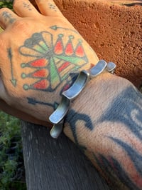 Image 4 of WL&A Handmade Heavy Ingot Rustic Old Style Seven Arrowhead Punkero Cuff - Size 7.25 to 7.75" Wrist