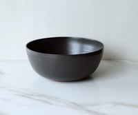 Image 1 of Large serving bowl in Black