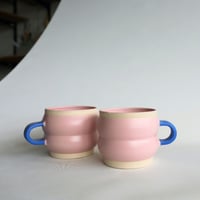 Image 4 of pink bubble mug 