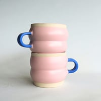 Image 3 of pink bubble mug 