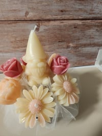 Image 1 of Medium flower arrangement 125