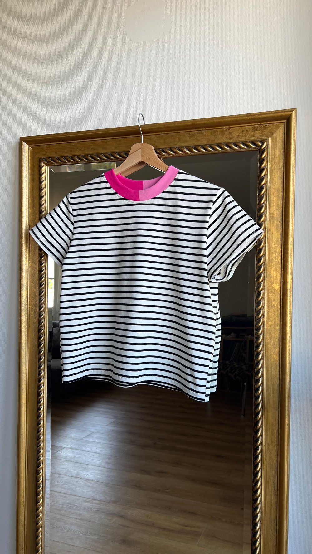 Image of TOP SAILOR