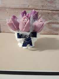 Image 2 of Medium arrangement 125