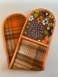 70’s Flowers Oven Mitts 