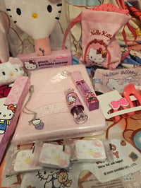 Image 5 of Juicy Couture Sweet Tea Party Meets Hello Kitty Bundle 