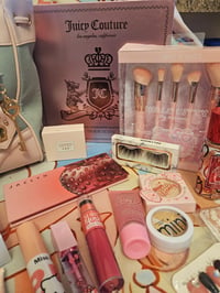 Image 6 of Juicy Couture Royal To Juicy Tote Makeup Bundle 