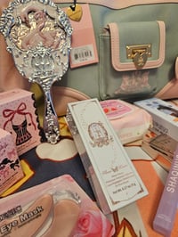 Image 9 of Juicy Couture Royal To Juicy Tote Makeup Bundle 