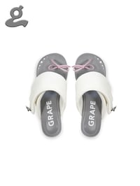 Image 3 of White Round-Toe Heeled Sandals “Wings H”