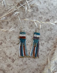Image 4 of Boucles d’oreilles « Kilim » bleu océan et topaz 