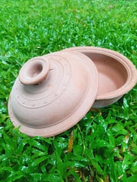 Handmade Traditional Clay Cooking Pot with Lid - 100% Eco-Friendly Terracotta Earthenware