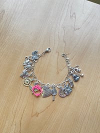 HK CHARMED 🎀
