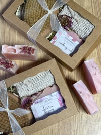 SMALL GIFT SET