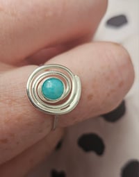 Image 5 of Ready to ship! Sterling Silver Swirl Gemstone Ring - UK size M 