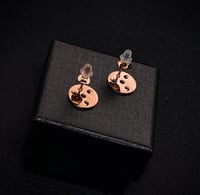 Image 2 of ジュエリー ROSE GOLD ROUND EYE EARRINGS