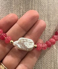 Image 4 of Raspberry Gemstone Necklace With Baroque Pearl