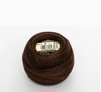 DMC Coton Perlé Quiltetråd - mørkebrun 938