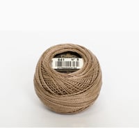 DMC Coton Perlé Quiltetråd - beige 841