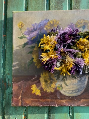Image of altered perspective painting - daisy