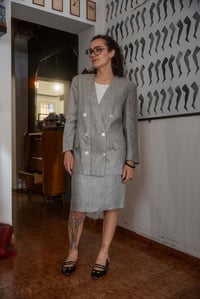 Image 2 of Completo grigio in lino
