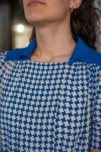 Image 7 of Abito fantasia bianco e blu