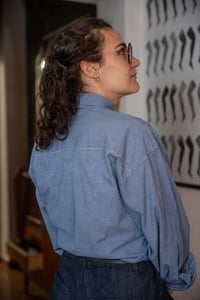 Image 4 of Camicia a quadretti blu e bianchi