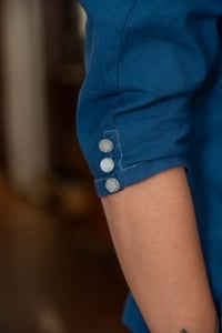 Image 3 of Camicia blu a costine