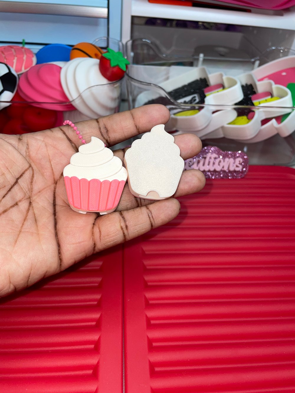 Image of Cupcake can opener/keychain