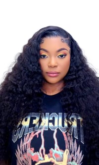 Image 2 of THE SIGNATURE BURMESE CURL