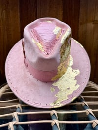 Image 2 of “Pink Kattillac” Arrow Shaped, Vegan Alligator and Gold Leaf Fedora
