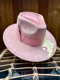 Image 4 of “Pink Kattillac” Arrow Shaped, Vegan Alligator and Gold Leaf Fedora
