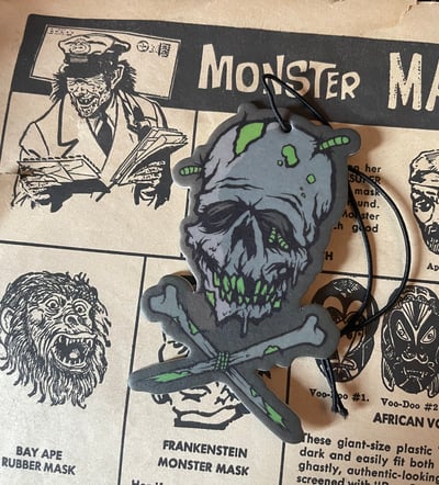 Image of ZOMBIE SKULL N BONES  scare freshner - 5 LEFT