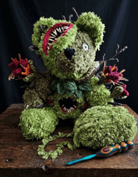 Crochet Horror Bear/ Venus Bear Trap #001