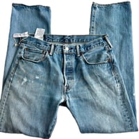 Image 8 of Men's 501 XX button fly jeans, Vintage 2016 ,SZ 32/32 OG straight leg , med. wash, 100% cotton 