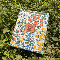 Image 4 of Pochette à aiguilles Smoky (Fleurs jaunes, champ fond blanc)