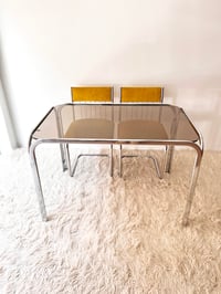 Image 4 of MESA CROMADA Y SOBRE DE VIDRIO AHUMADO, AÑOS 70