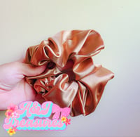 Mocha satin scrunchie 