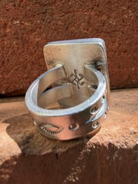 Image 5 of WL&A Old Style Sterling Ingot Turquoise Mtn, Italian Red Coral & Navajo Red Dirt Inlay Ring - Size 8