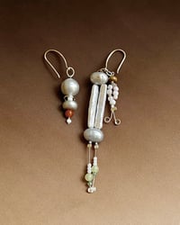 Image 2 of o Gemini Twin Pearl Earrings