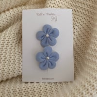 Flower clip / Blue Viola 