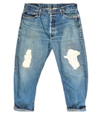 Image 3 of Mens Levi's 501 XX button fly , vintage 2007, SZ 36/30 , straight leg mid rise, medium wash 100% cot