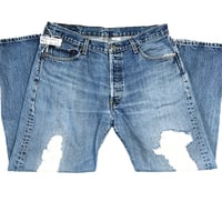 Image 6 of Mens Levi's 501 XX button fly , vintage 2007, SZ 36/30 , straight leg mid rise, medium wash 100% cot