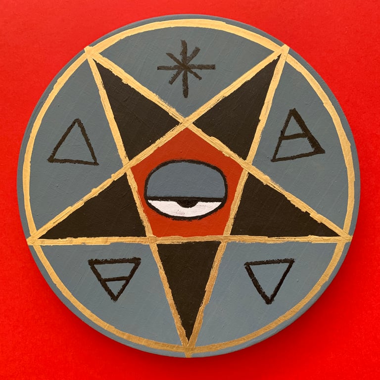 pentacle GRY/BLK/RED on wood disk