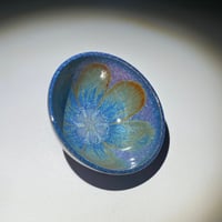 Image 2 of Vert/Mauve Lily - Small Bowl/Ring Dish