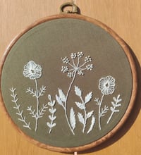 Image 1 of Fleurs blanches 